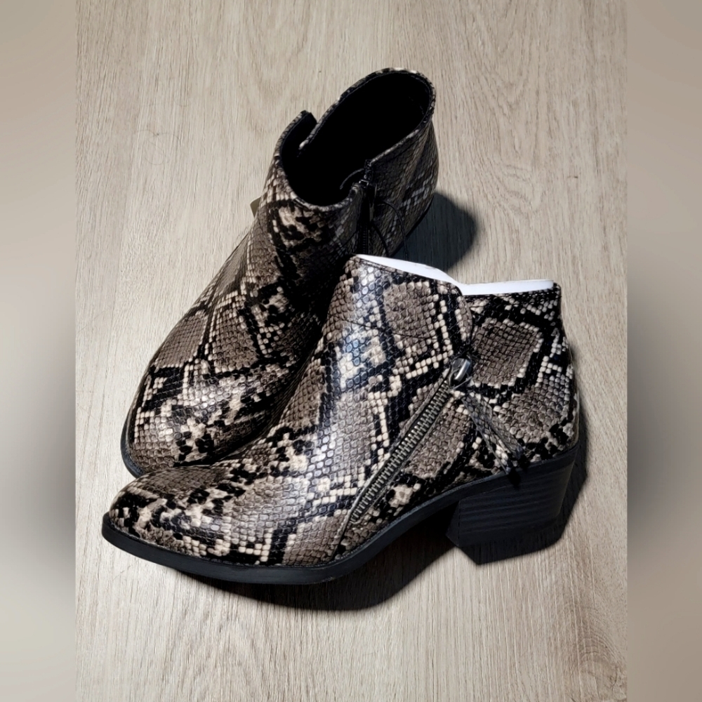 Arizona | Women's Snakesprint Low Boots
